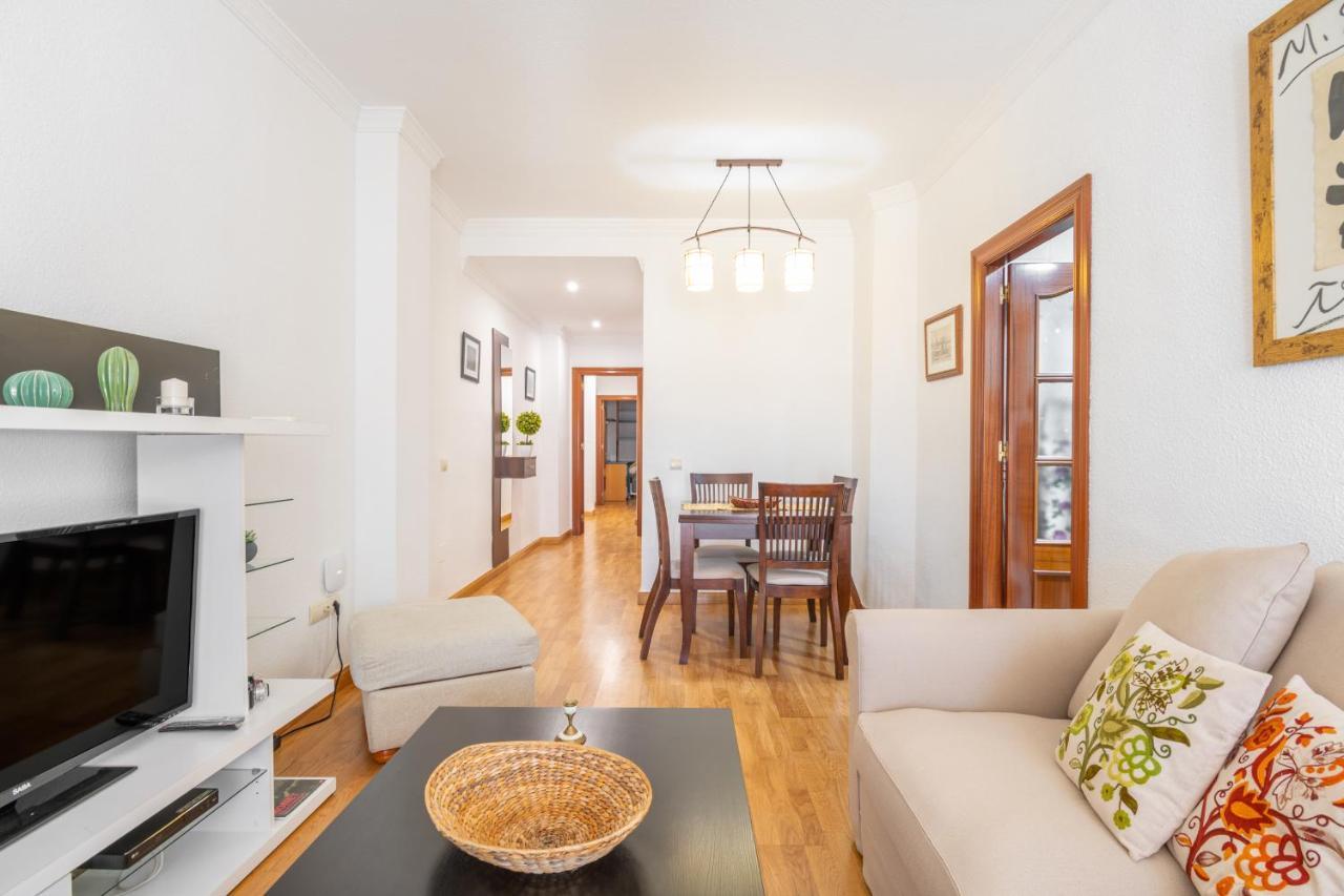 Amplio Apartamento Universidad By Renthas Malaga Zewnętrze zdjęcie