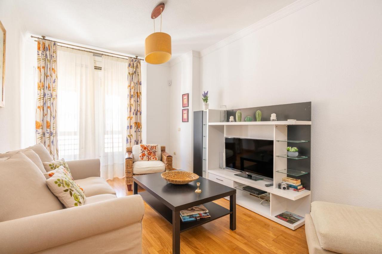 Amplio Apartamento Universidad By Renthas Malaga Zewnętrze zdjęcie